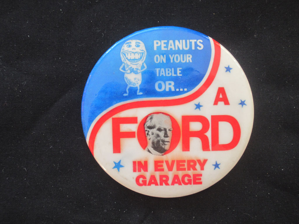1976 FORD FOR PRESIDENT 1 3/4" BUTTON PINBACK AMERICA 1ST VOTE FORD IN '76 